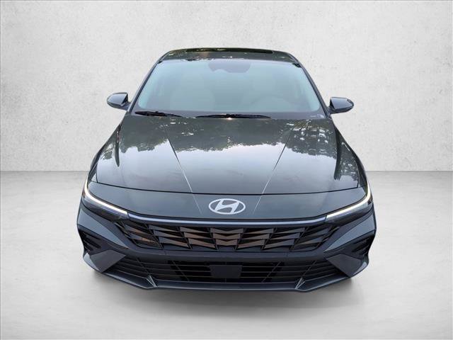 New 2026 Hyundai Elantra Limited FWD image 6