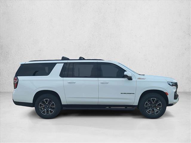 Certified 2024 Chevrolet Suburban Z71 w/ Luxury Package AWD/4WD image 4