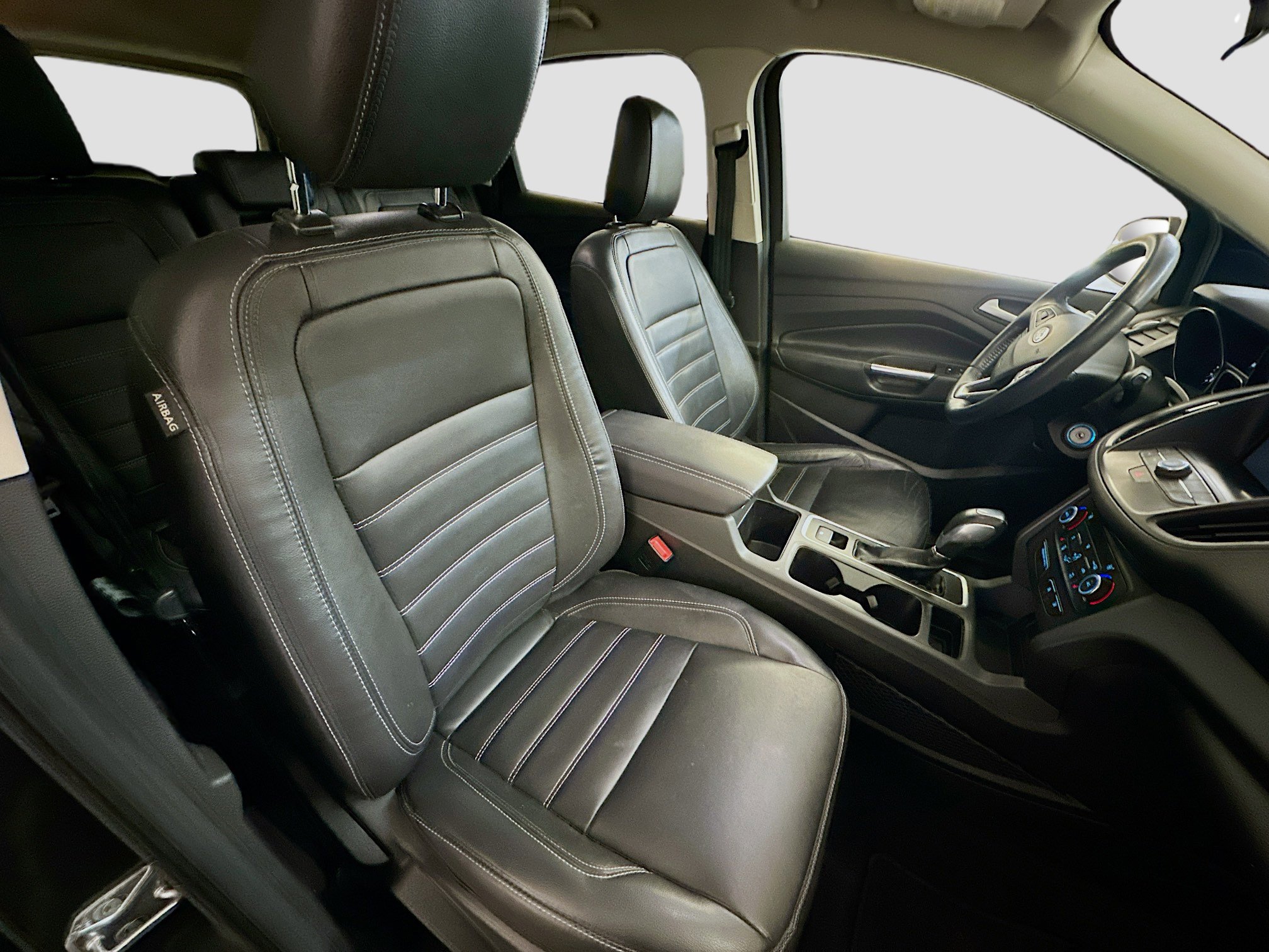 Used 2018 Ford Escape SEL image 32