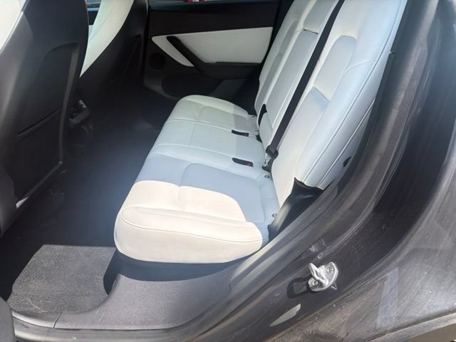 Used 2020 Tesla Model Y AWD image 10
