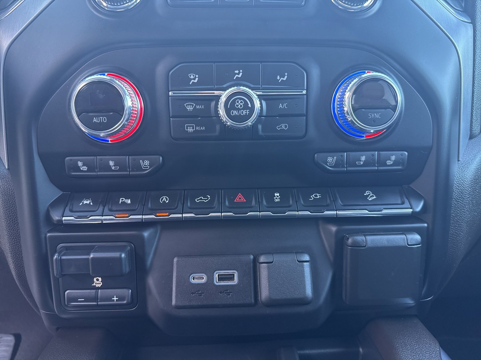 Used 2021 GMC Sierra 1500 SLT w/ SLT Premium Plus Package image 14