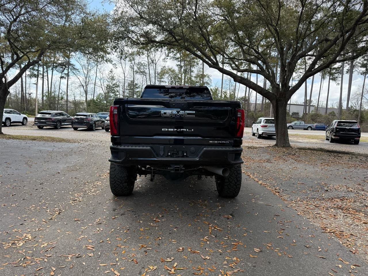 Used 2024 GMC Sierra 2500 Denali Ultimate image 6