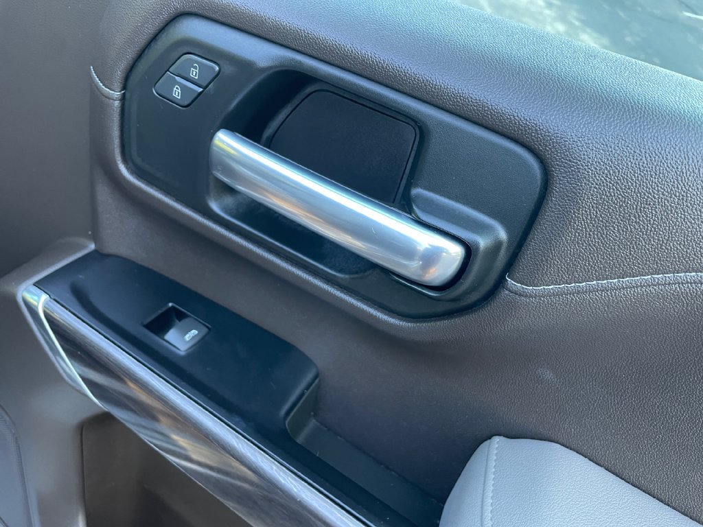 Certified 2019 Chevrolet Silverado 1500 LTZ w/ LTZ Convenience Package AWD/4WD image 13