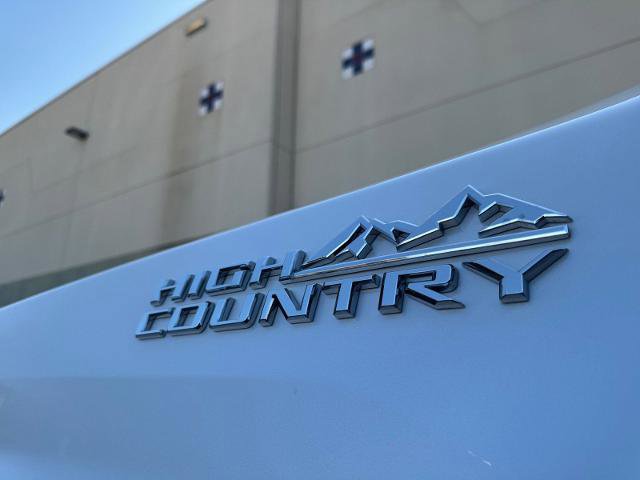 Used 2025 Chevrolet Silverado 3500 High Country w/ High Country Premium Package image 36