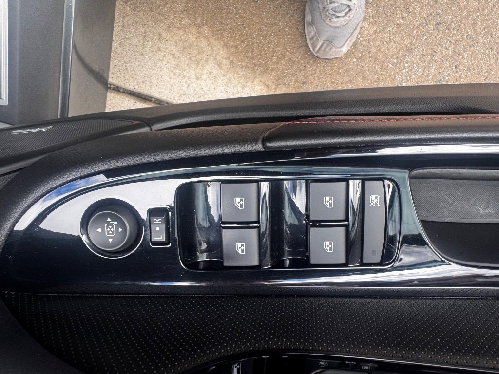 Used 2017 Chevrolet SS image 27