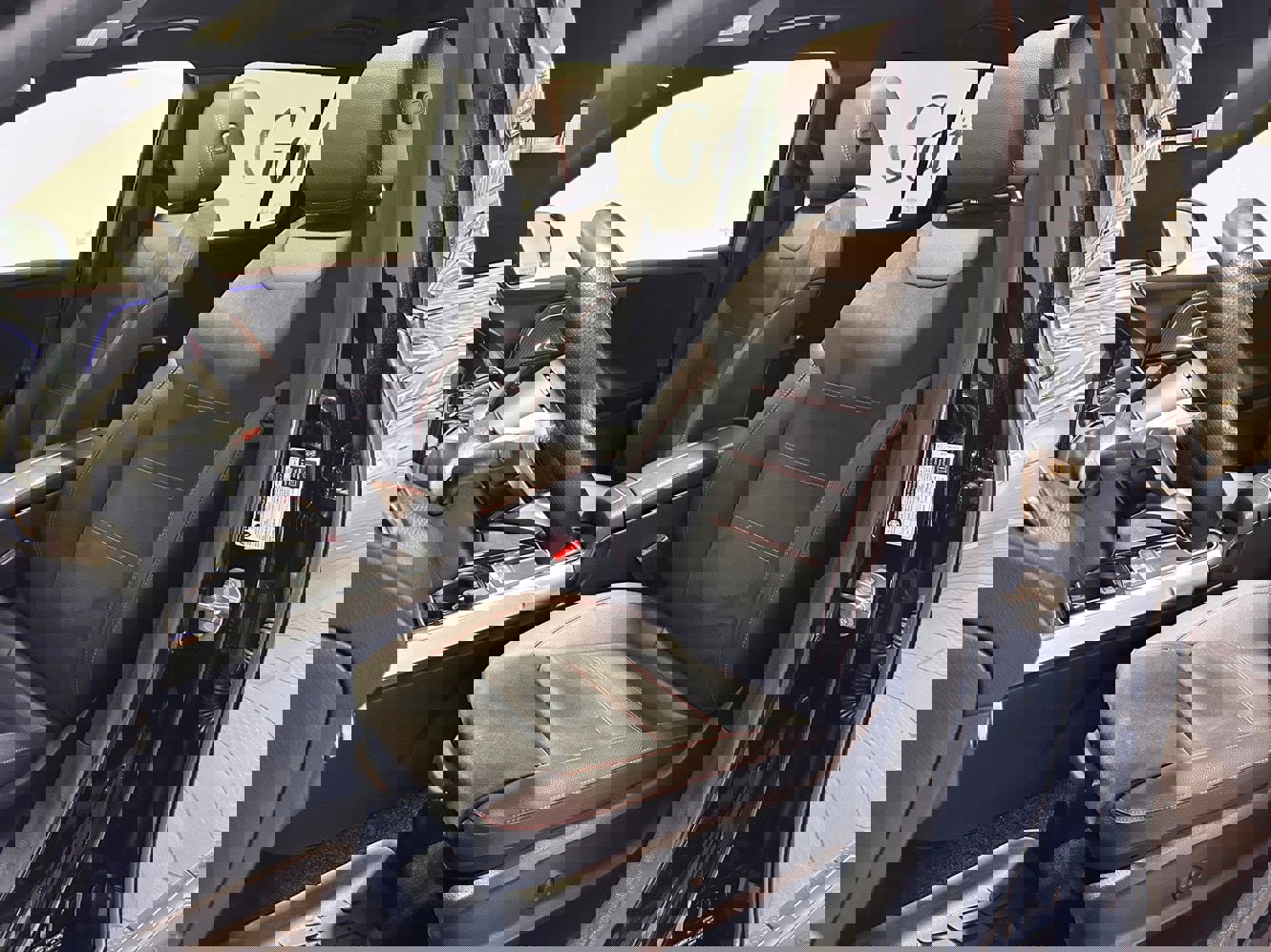 Used 2024 Mercedes-Benz GLB 250 4MATIC image 15