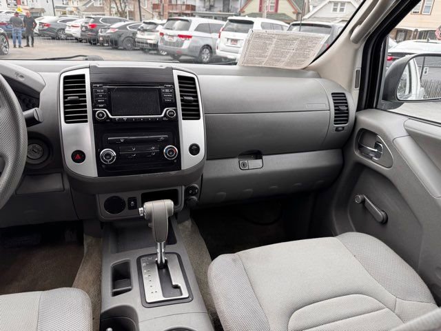 Used 2017 Nissan Frontier S image 19