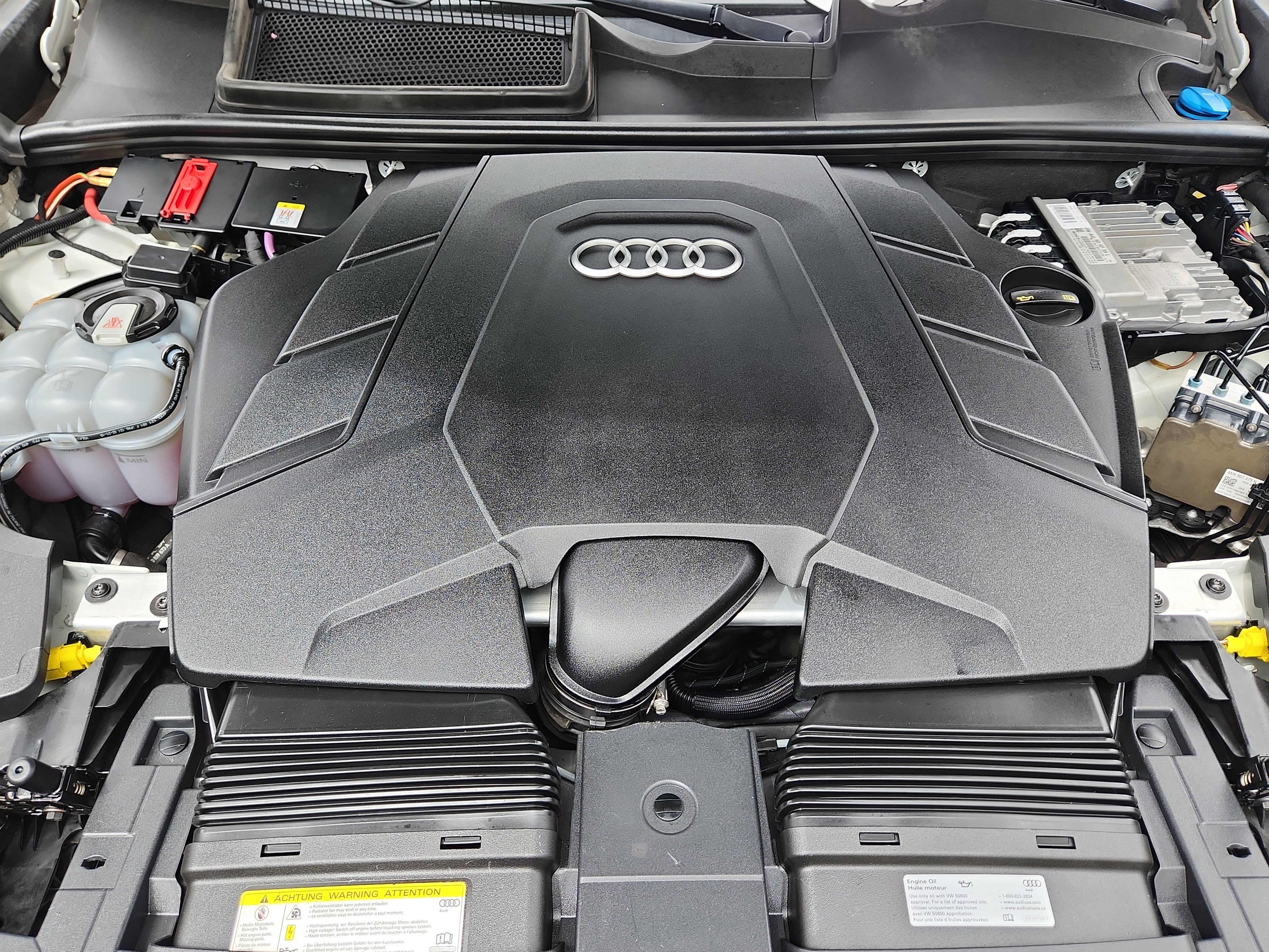 Used 2019 Audi Q8 Premium w/ Convenience Package image 17