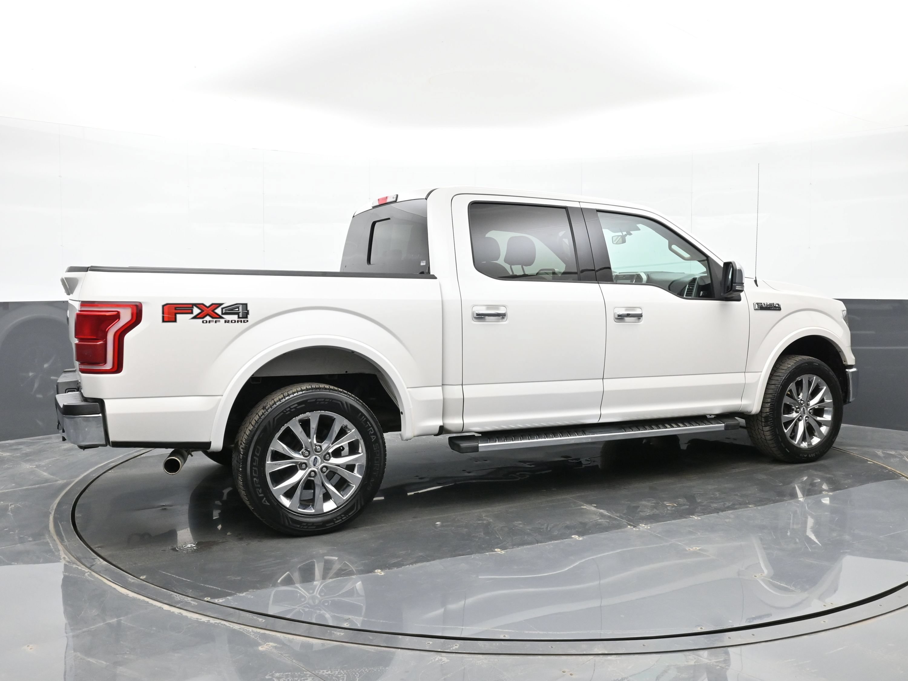 Used 2016 Ford F150 Lariat AWD/4WD image 6