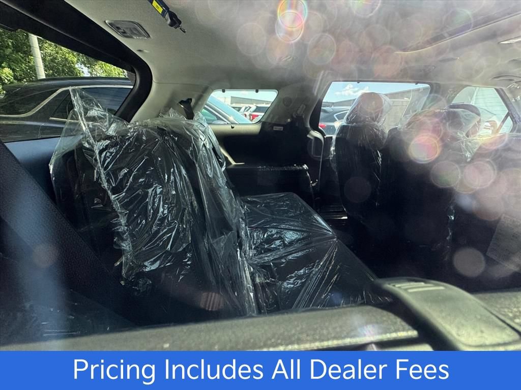 New 2026 Kia Carnival SX Prestige FWD image 5