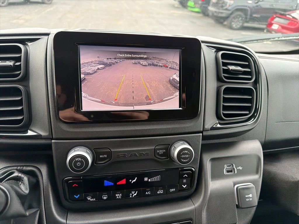 Used 2024 RAM ProMaster 2500 image 21