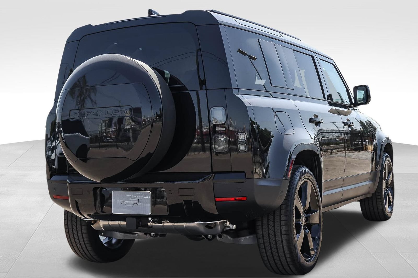 New 2026 Land Rover Defender 110 S AWD/4WD image 5