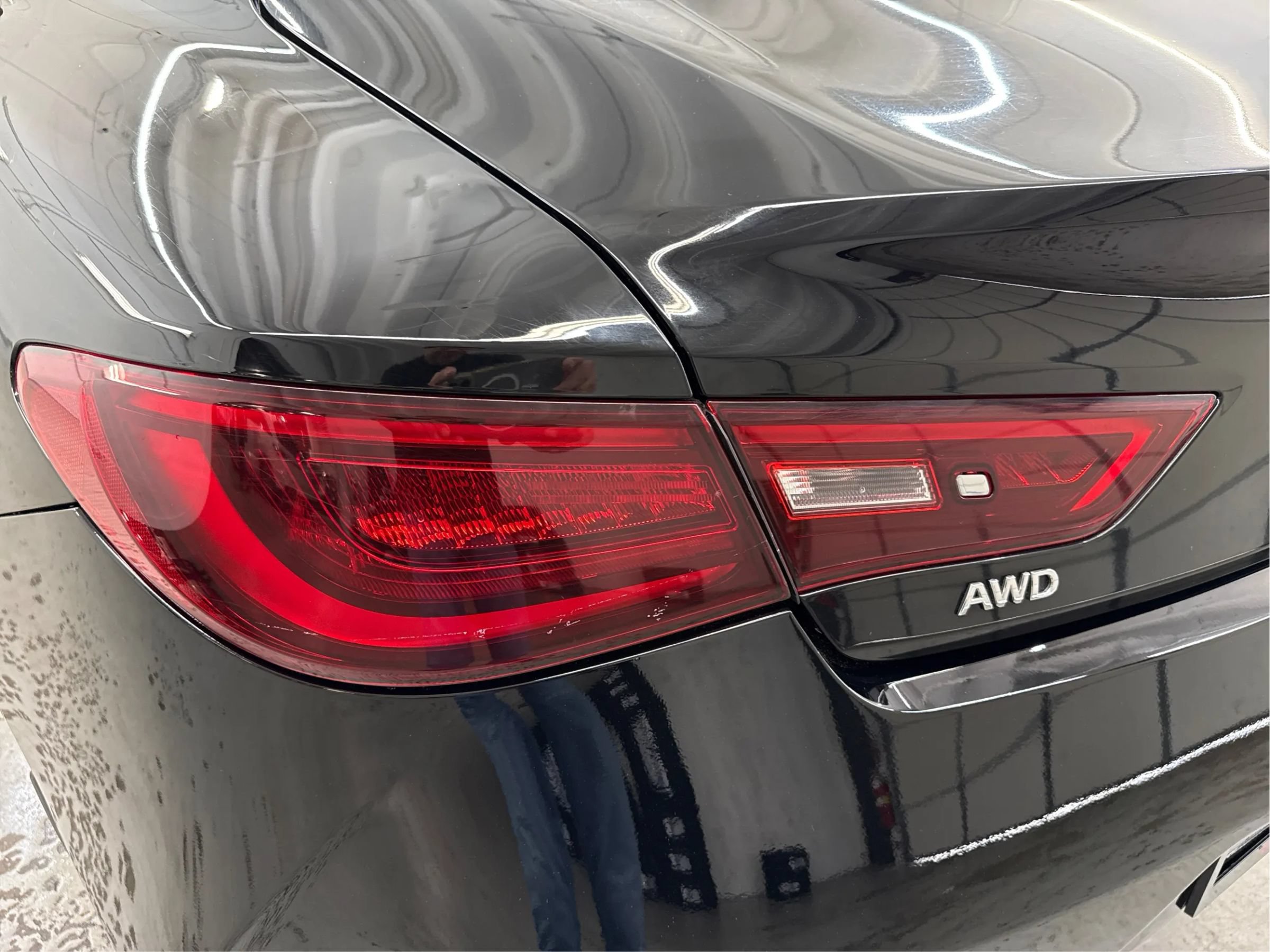 Used 2018 INFINITI Q60 3.0t Luxe AWD/4WD image 30