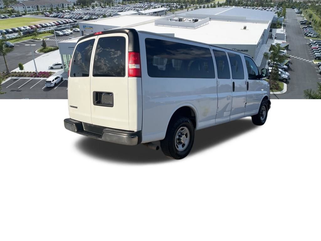 Used 2019 Chevrolet Express 3500 LT w/ LT Preferred Equipment Group image 17