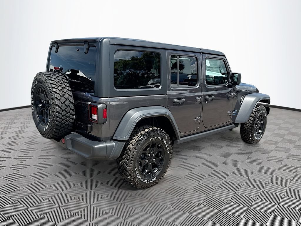 Used 2023 Jeep Wrangler Unlimited w/ Cold Weather Group AWD/4WD image 6