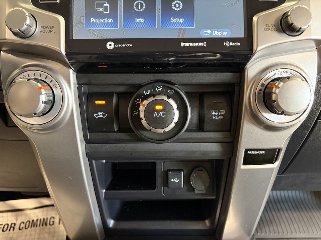 Used 2022 Toyota 4Runner SR5 Premium w/ Moonroof Package AWD/4WD image 23