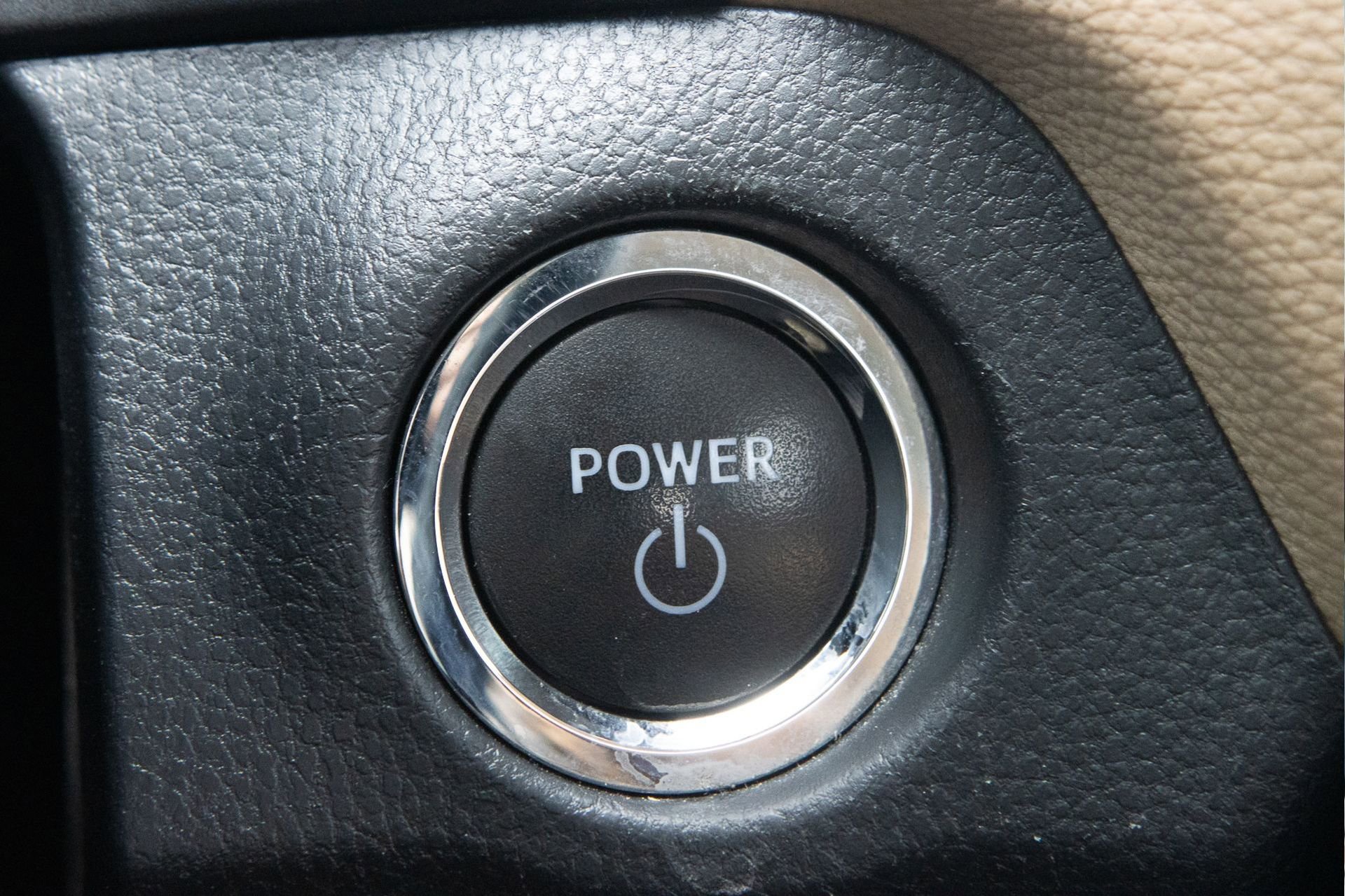 Used 2024 Toyota RAV4 XLE image 31