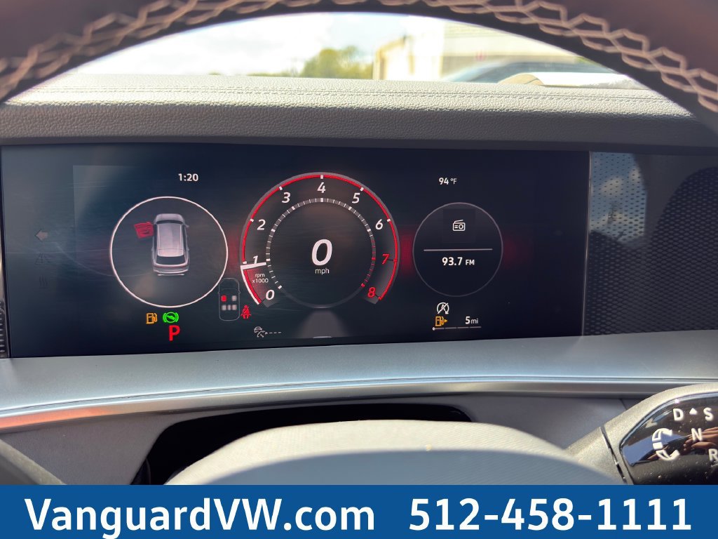 New 2026 Volkswagen Tiguan SE FWD image 17