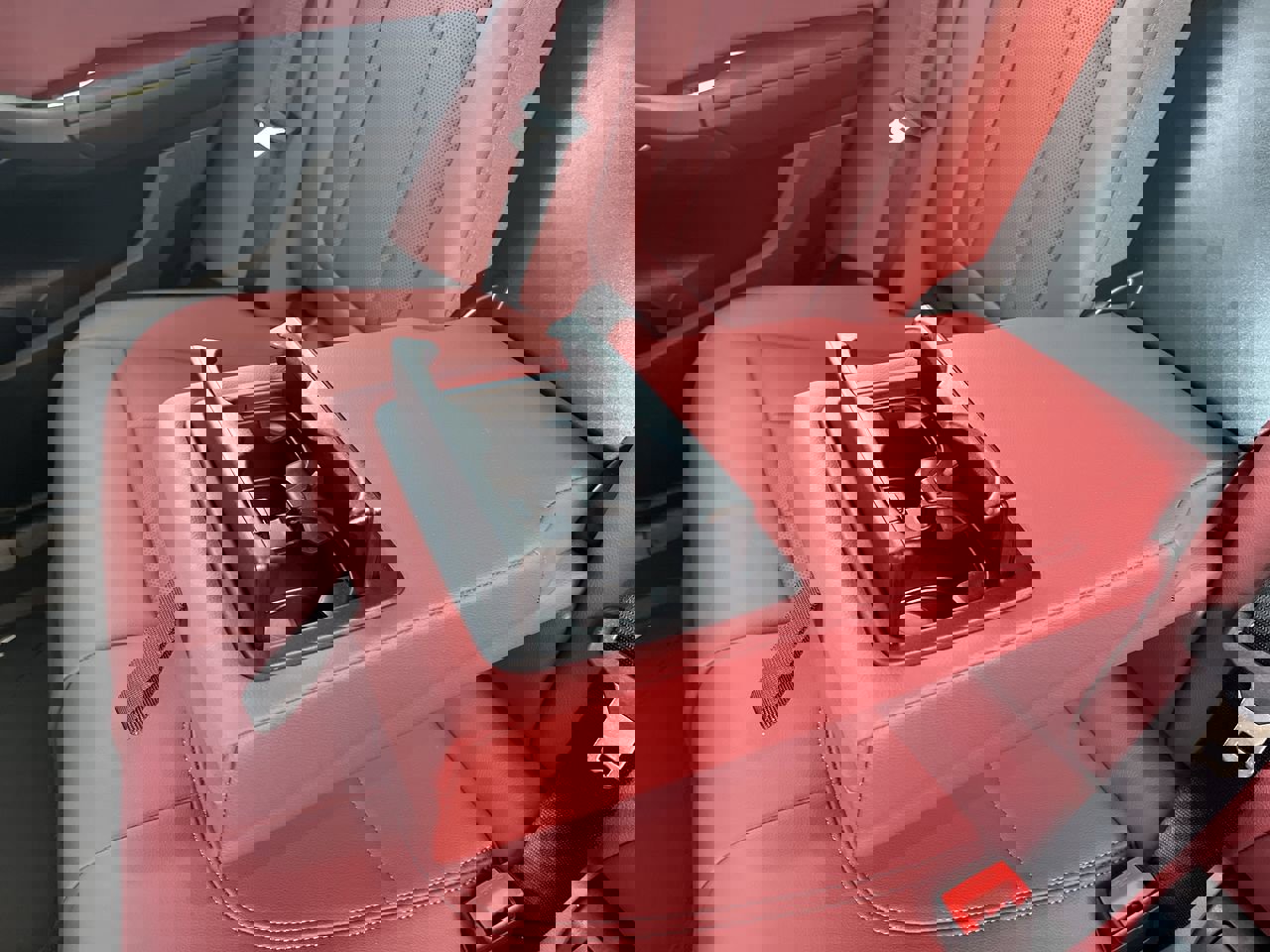 Certified 2025 BMW X4 xDrive30i image 33