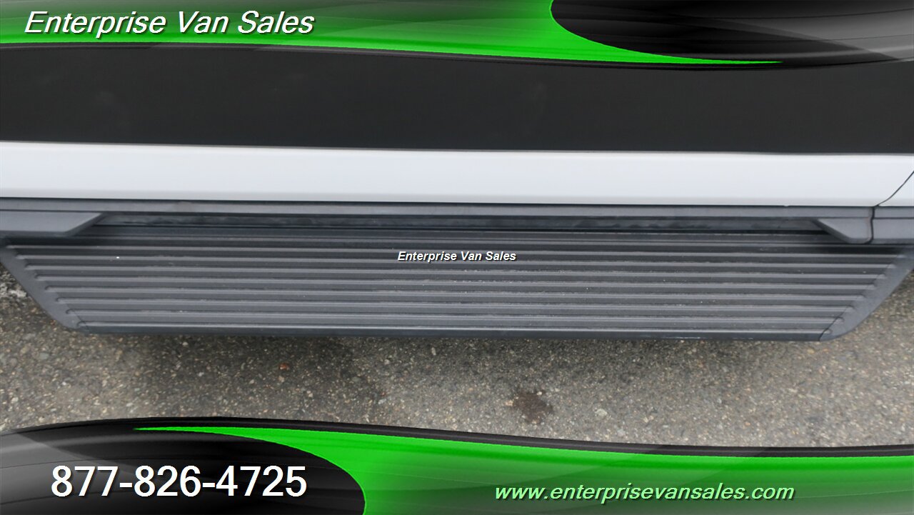Used 2022 Ford Transit 350 XLT RWD image 11