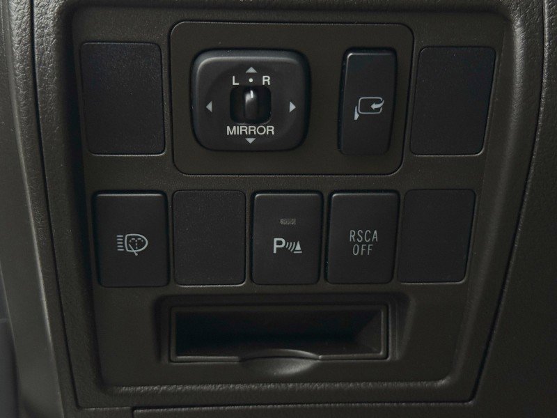 Used 2011 Toyota Land Cruiser 4WD image 28