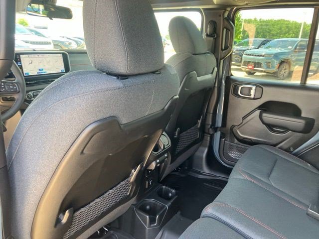 New 2026 Jeep Wrangler Unlimited Rubicon AWD/4WD image 23