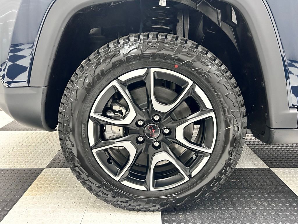 New 2026 Jeep Compass Trailhawk image 8