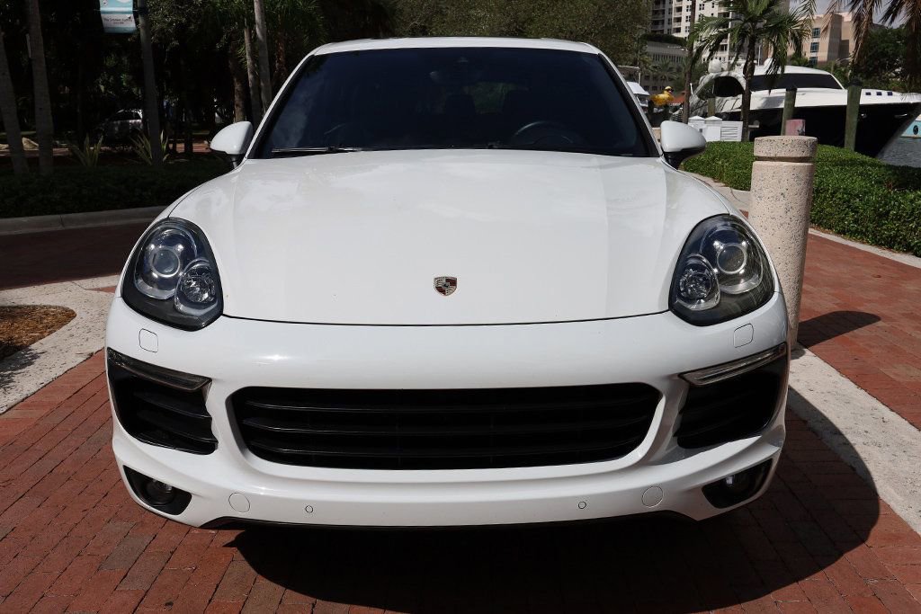Used 2018 Porsche Cayenne Platinum Edition image 19