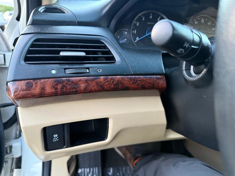 Used 2011 Honda Crosstour EX image 35