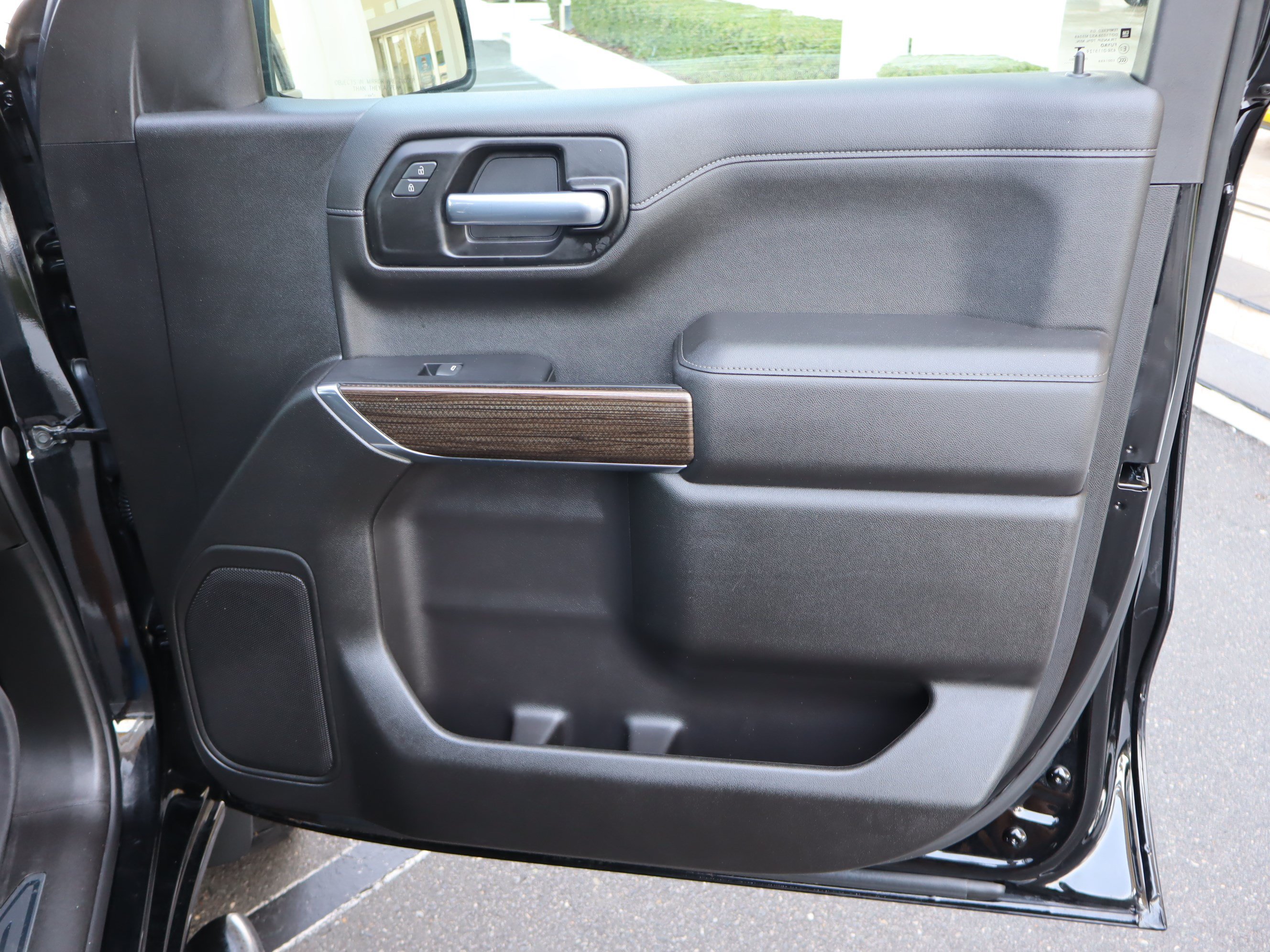 Used 2021 Chevrolet Silverado 1500 LT Trail Boss w/ Bed Protection Package AWD/4WD image 33