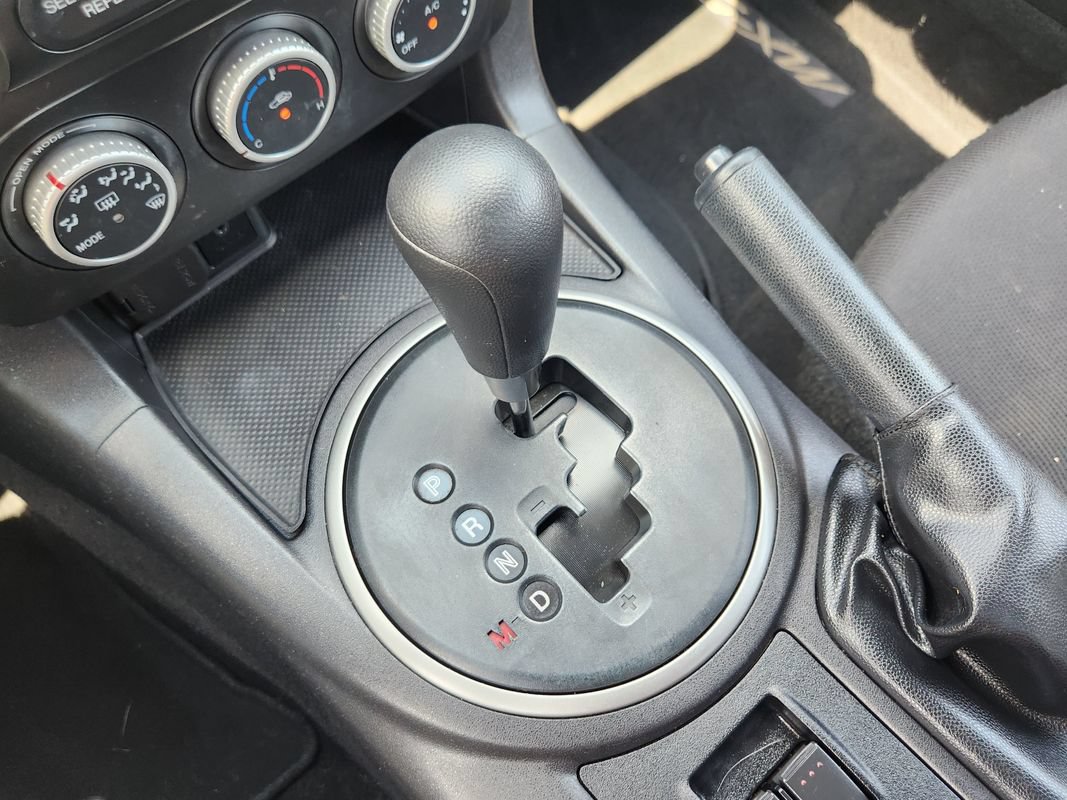 Used 2015 MAZDA MX-5 Miata Sport RWD image 22