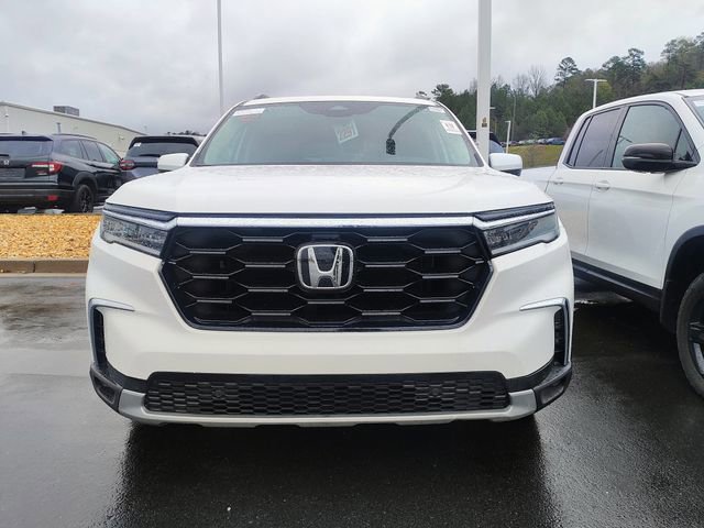 Used 2023 Honda Pilot Touring image 2