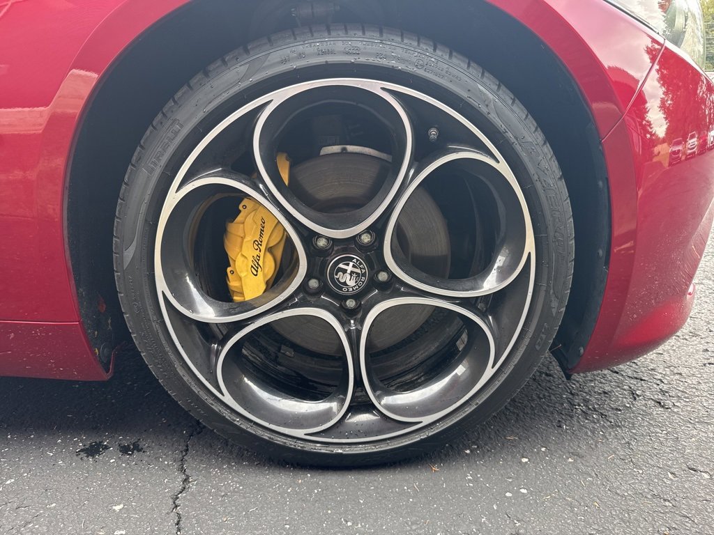 Used 2022 Alfa Romeo Giulia Veloce image 21