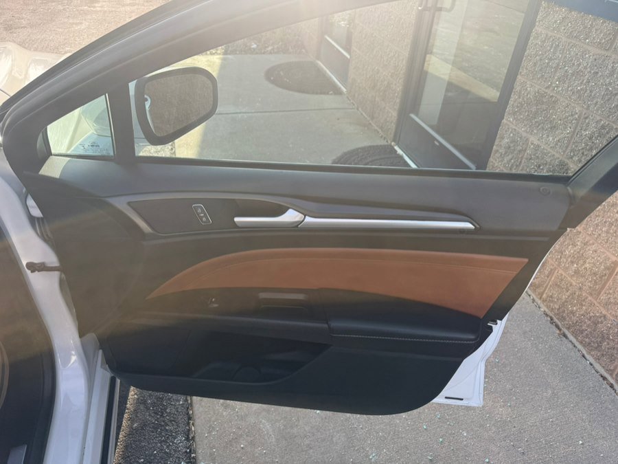 Used 2020 Ford Fusion Titanium image 30