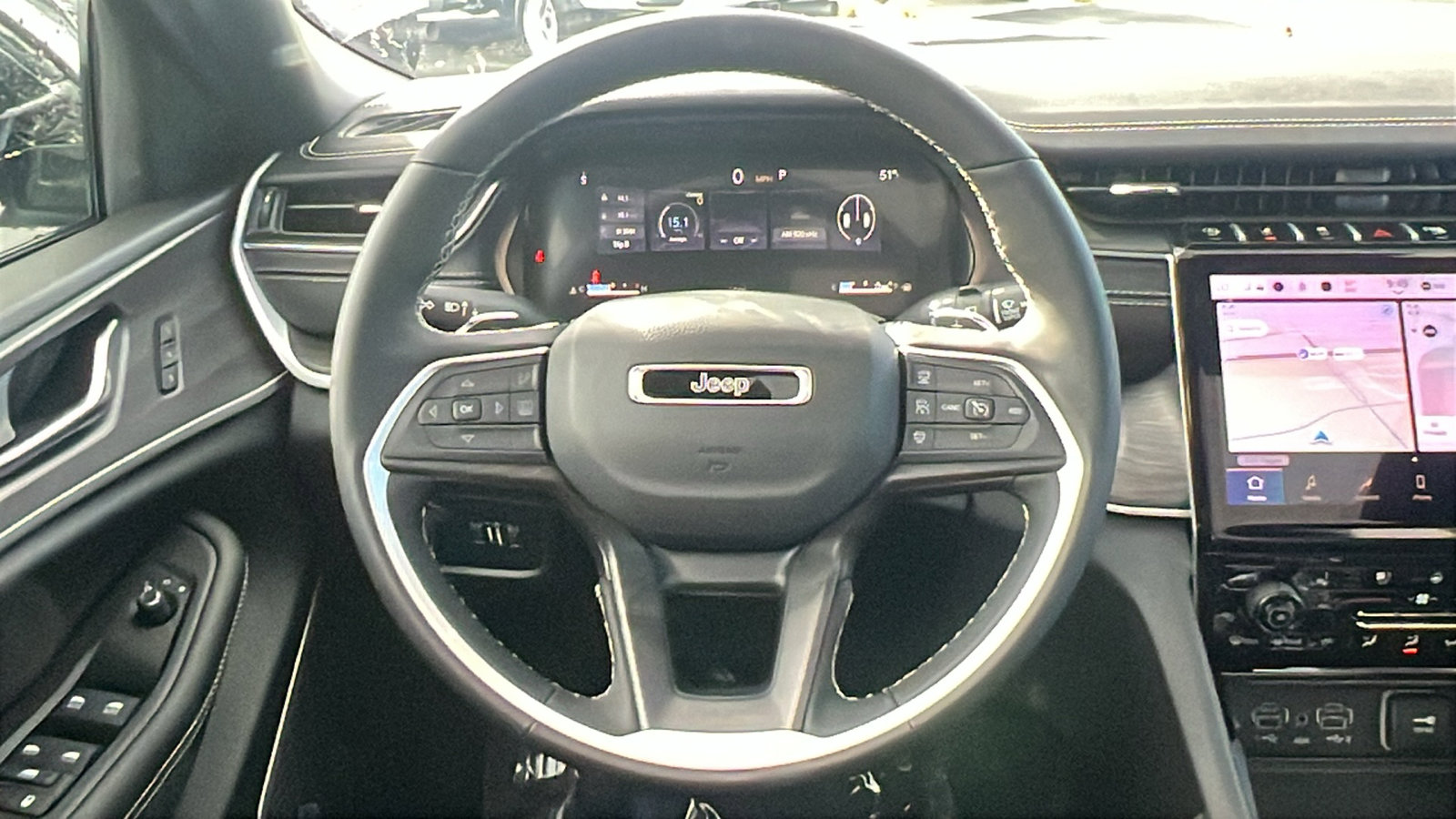 New 2025 Jeep Grand Cherokee Limited w/ Luxury Tech Group II AWD/4WD image 23