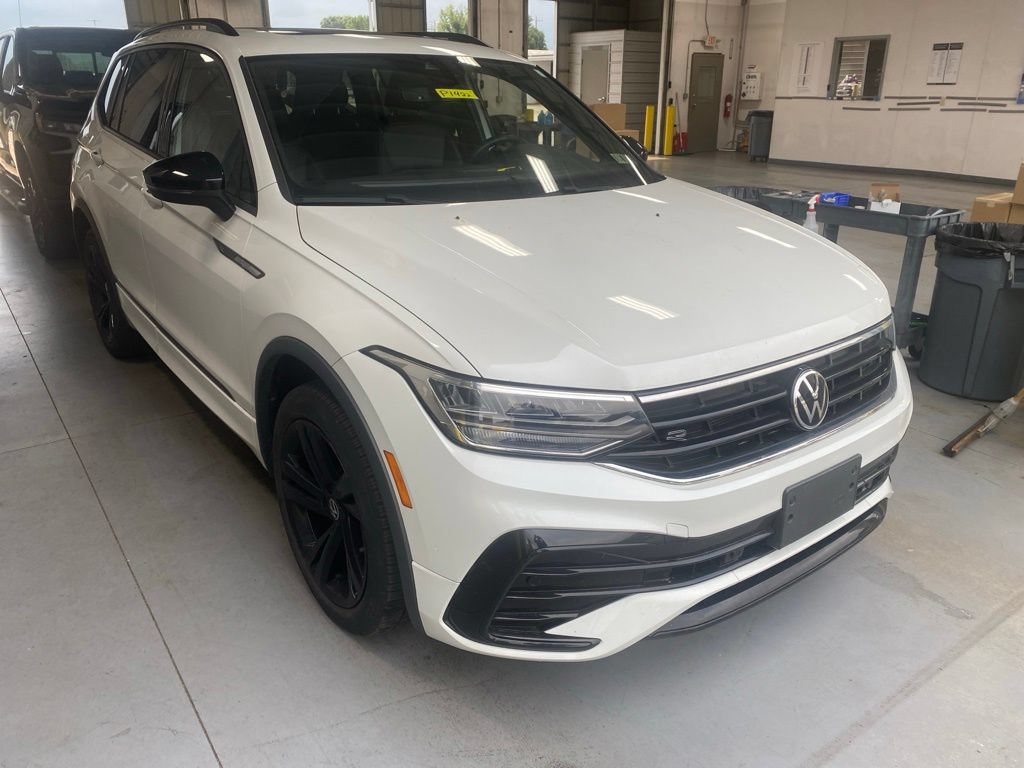 Used 2023 Volkswagen Tiguan SE R-Line