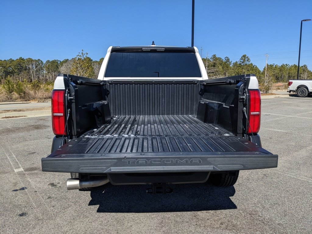Used 2024 Toyota Tacoma SR image 17