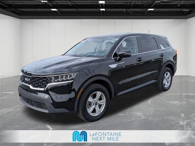 Used 2023 Kia Sorento LX AWD/4WD image 1