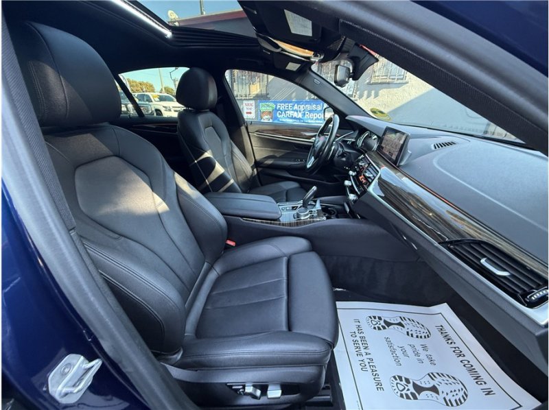 Used 2017 BMW 530i 530i Sedan 4D image 32