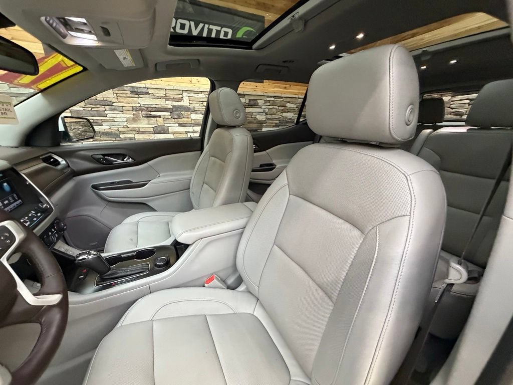 Used 2017 GMC Acadia SLT AWD/4WD image 12