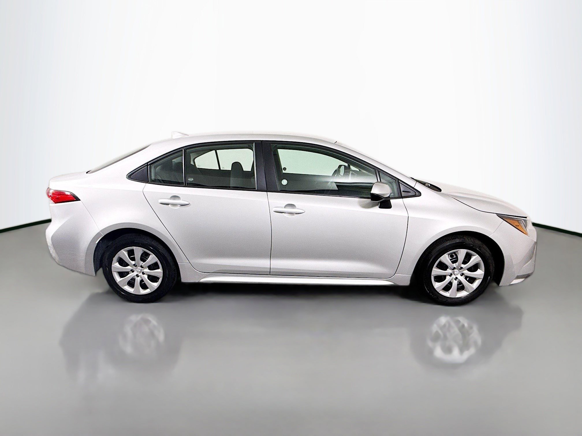 Used 2024 Toyota Corolla LE image 11