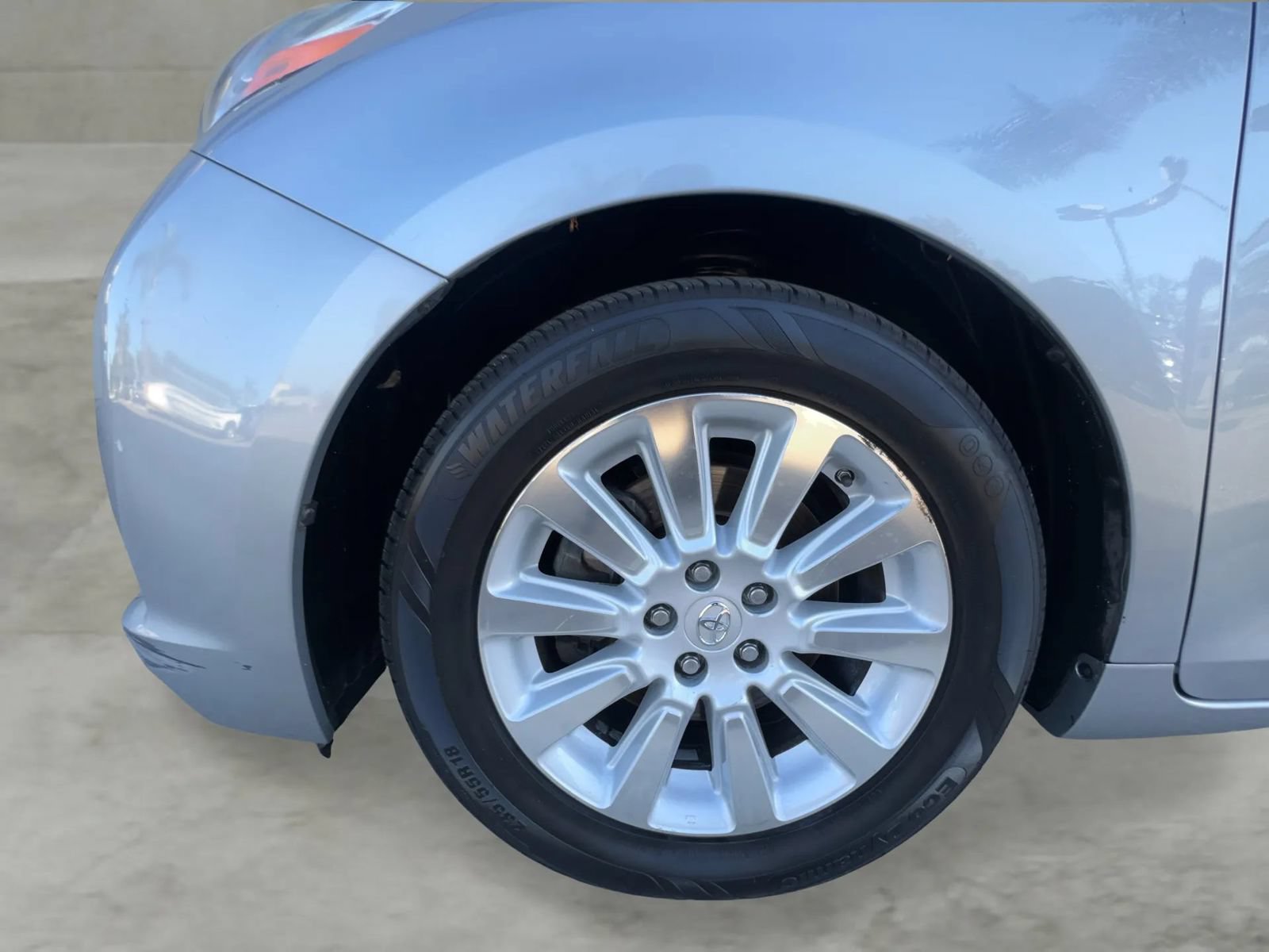 Used 2015 Toyota Sienna Limited Premium FWD image 58