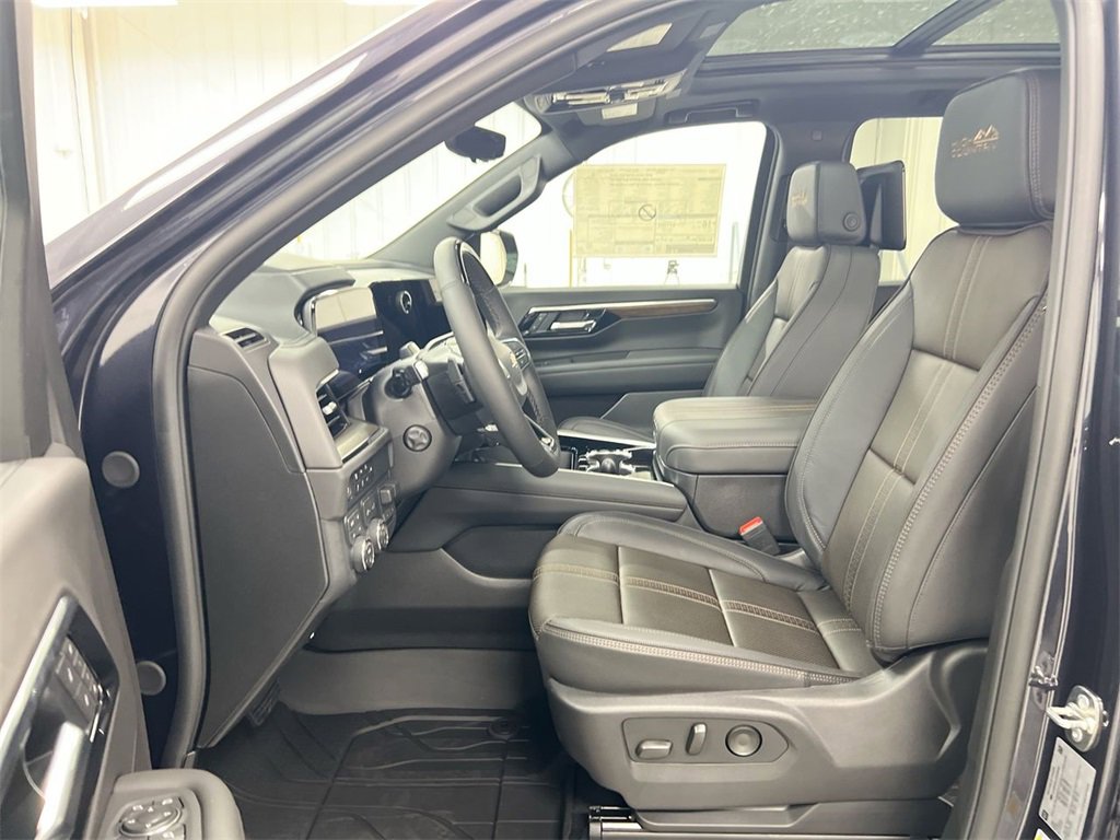 New 2026 Chevrolet Suburban High Country image 20