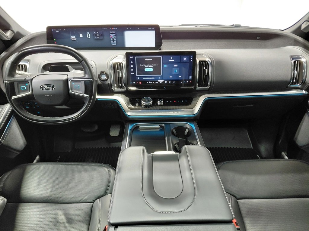 Certified 2025 Ford Expedition Max Platinum w/ Stealth Appearance Package image 3