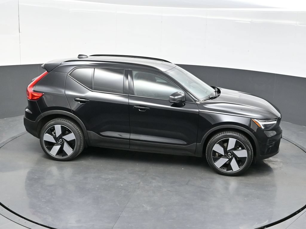 Used 2023 Volvo XC40 Recharge Ultimate w/ Protection Package Premier AWD/4WD image 40