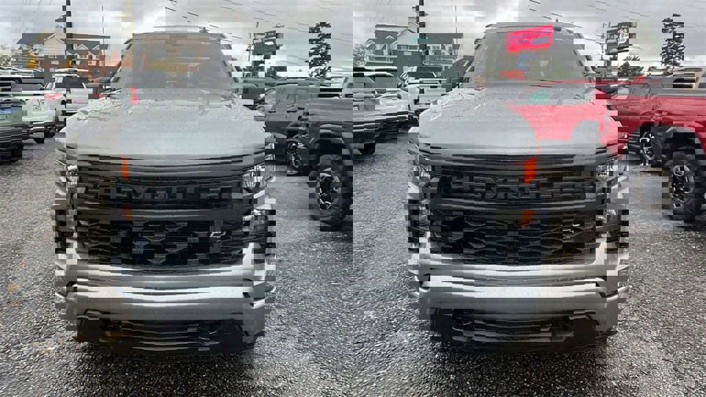 New 2026 Chevrolet Silverado 1500 Custom image 2