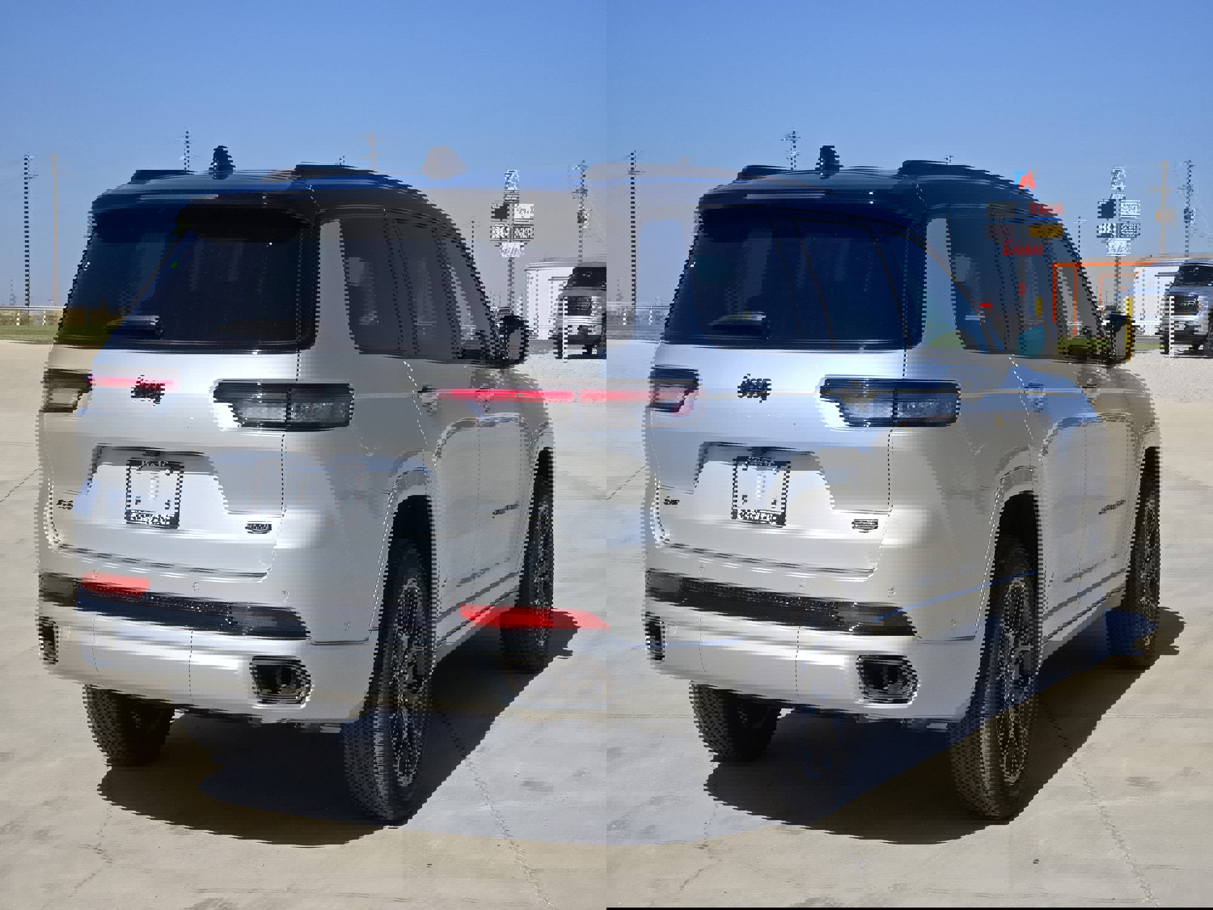 New 2025 Jeep Grand Cherokee L Summit w/ Obsidian Package image 5