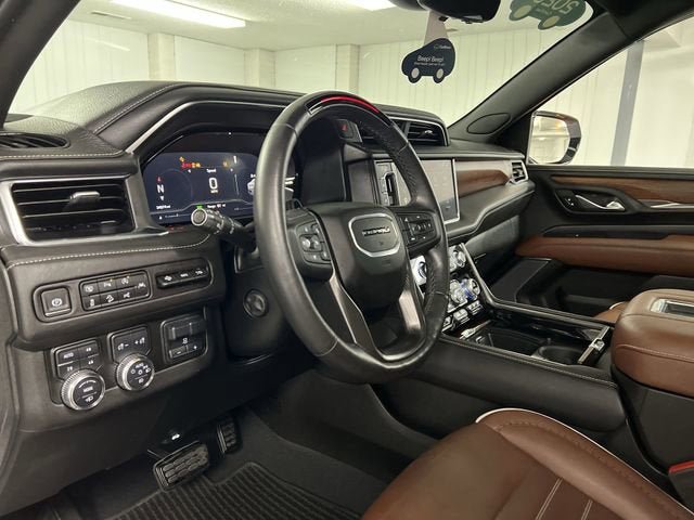 Certified 2023 GMC Yukon Denali Ultimate AWD/4WD image 10
