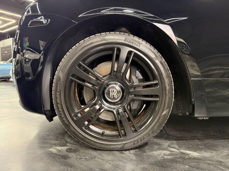 Used 2015 Rolls-Royce Wraith RWD image 28