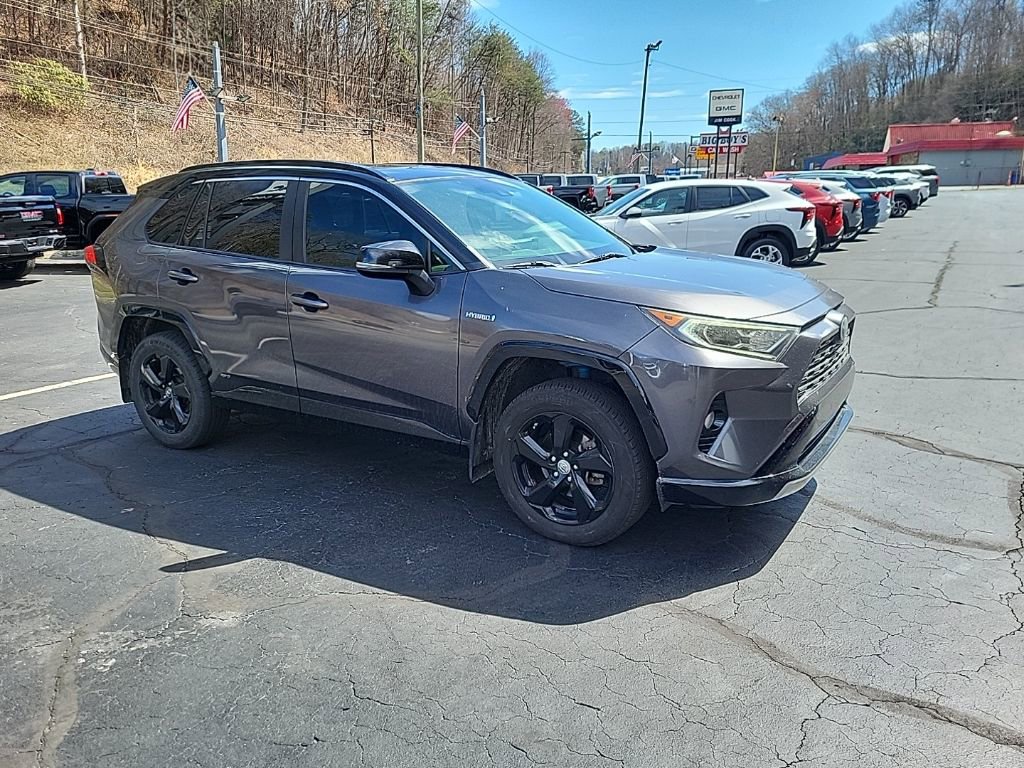 Used 2019 Toyota RAV4 XSE w/ XSE Weather Package image 5